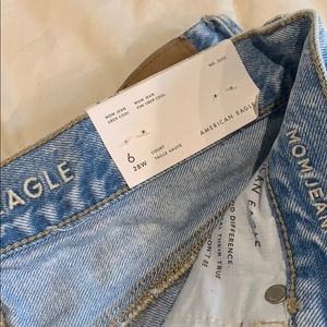 American eagle mom jean in Uber cool